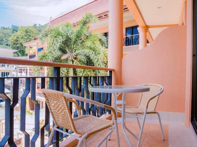 Casa Del M Phuket - Newly Renovated Отель 4*